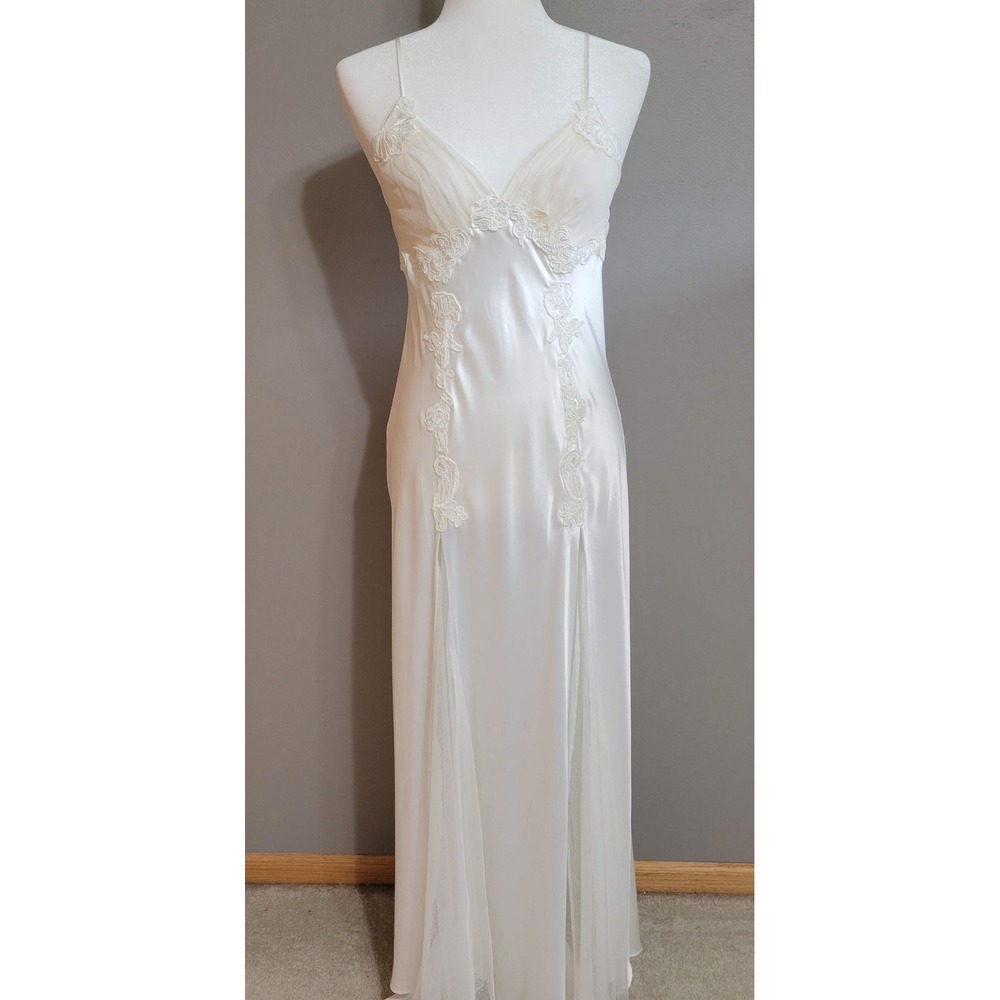 Victoria's Secret Slip Dress & Robe Set - Picture 6 of 16
